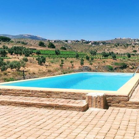 Apartament Summer House With A Pool Near Sea, Port & Airport Rafína Zewnętrze zdjęcie